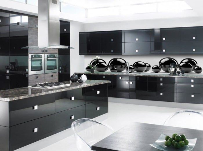 Интерьер черной кухни -  лучшие идеи 2022 года с фото